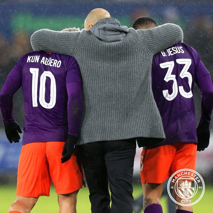 ManCityTH's tweet photo. สุขสันต์วันกอดบอส 🤷‍♀️ #NationalHugYourBossDay 
🔵 #mancityth
 https://t.co/lNnGvRbJkF