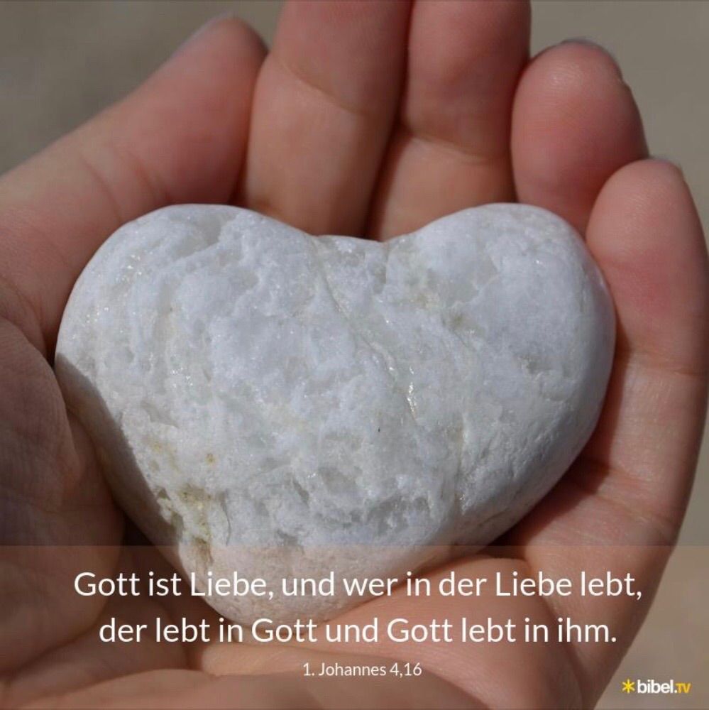 'Gott ist Liebe, und wer in der Liebe lebt, der lebt in Gott und Gott lebt in ihm.' (1. Joh 4,16; NLB)⠀
⠀
#Tagesvers #Liebe #Gott #Glaube #dnkgtt #VOTD #dailyword #bible #love #countyourblessings #givethanks #praisethelord #youareloved #lovegodloveothers #beablessing