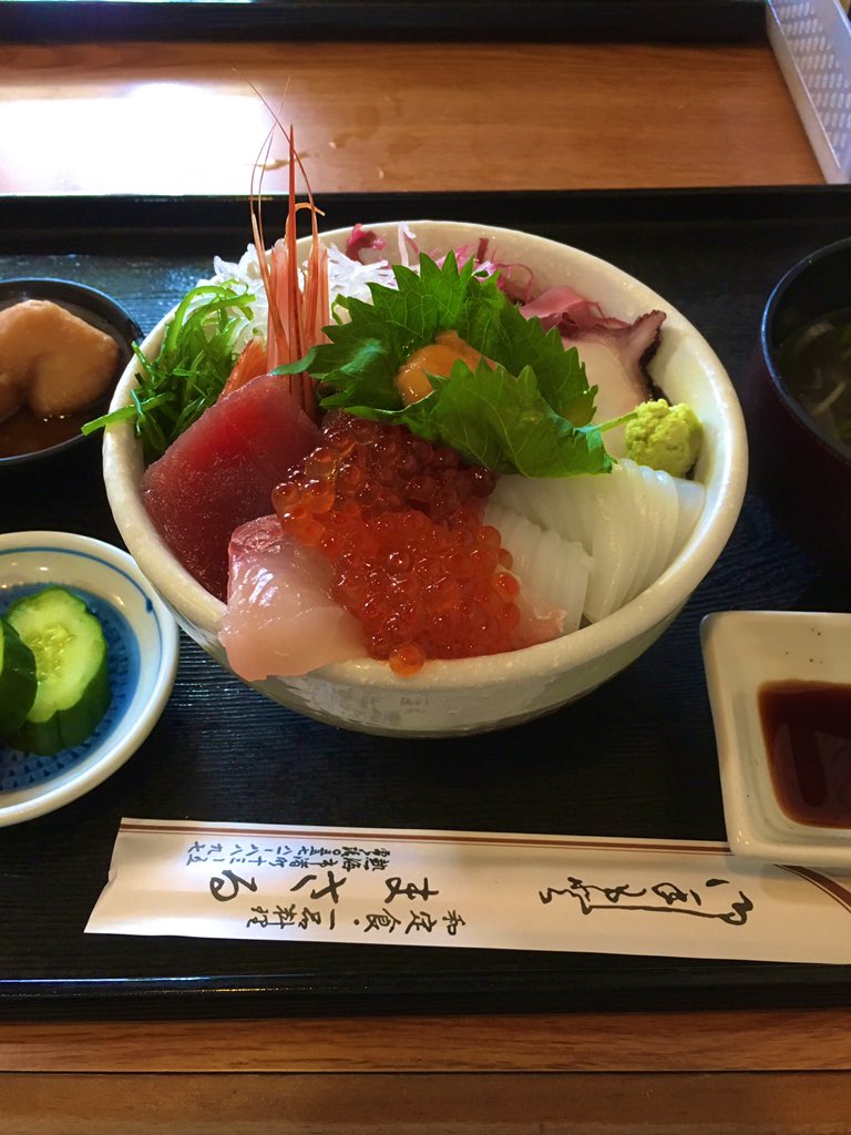 Nao まさる で海鮮丼を 結び葉 で麦こがしソフトをいただきました 美味しい 熱海