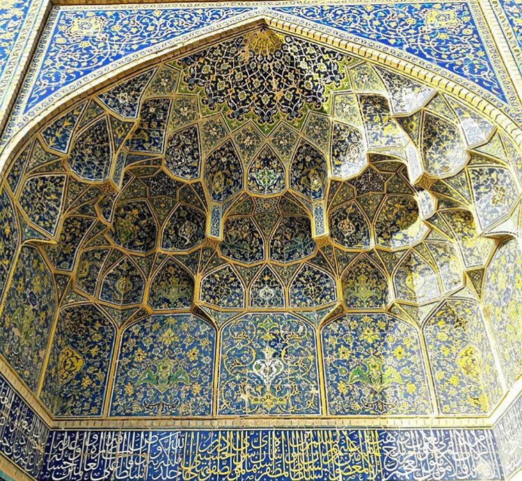 GapaTour_co's tweet photo. Visit the astonishing Iranian tile works❤️🕌 #architecture #art #design #architecturephotography #architecturedaily #photography #tiledesign #tilework #historical #mosque #travel #travelphotography #travelblogger #travelgram #traveling #travelguide #travelholic #traveltheworld https://t.co/Ct0P7hqSel