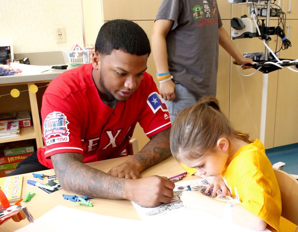 ❤️❤️❤️❤️❤️❤️  

<a href="/Rangers/">Texas Rangers</a> visited Medical City Children's Hospital Friday, as part of <a href="/MLB/">MLB</a>'s Childhood Cancer Awareness Initiative. 

📸: <a href="/BelledgeBrian/">Brian Elledge</a> 

More photos: buff.ly/34IAaHf