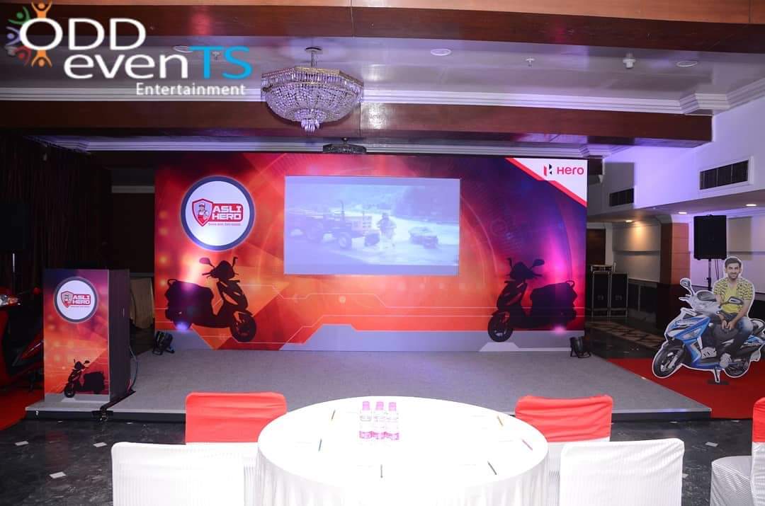 teamoddevents's tweet photo. As the Tag line says "HUM MAE HAI HERO " ' there is a hero in Everyone  of us'  we just need to have peace of mind to find it.
#meetthedealers #hero #heromotocorp #eventplanner   @ JW Marriott Hotel New Delhi Aerocity https://t.co/3XoCOsRSNX