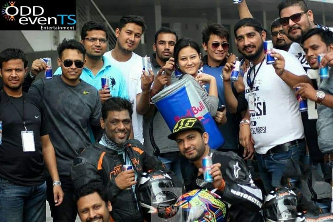 teamoddevents's tweet photo. Look out!  They are about to have their wings!
 #redbull #racing #event #budhinternationalcircuit  @redbull @redbullindia @ Buddh International Circuit, Gautam Buddha Nagar, Uttar Pradesh https://t.co/m6HltNmZrn