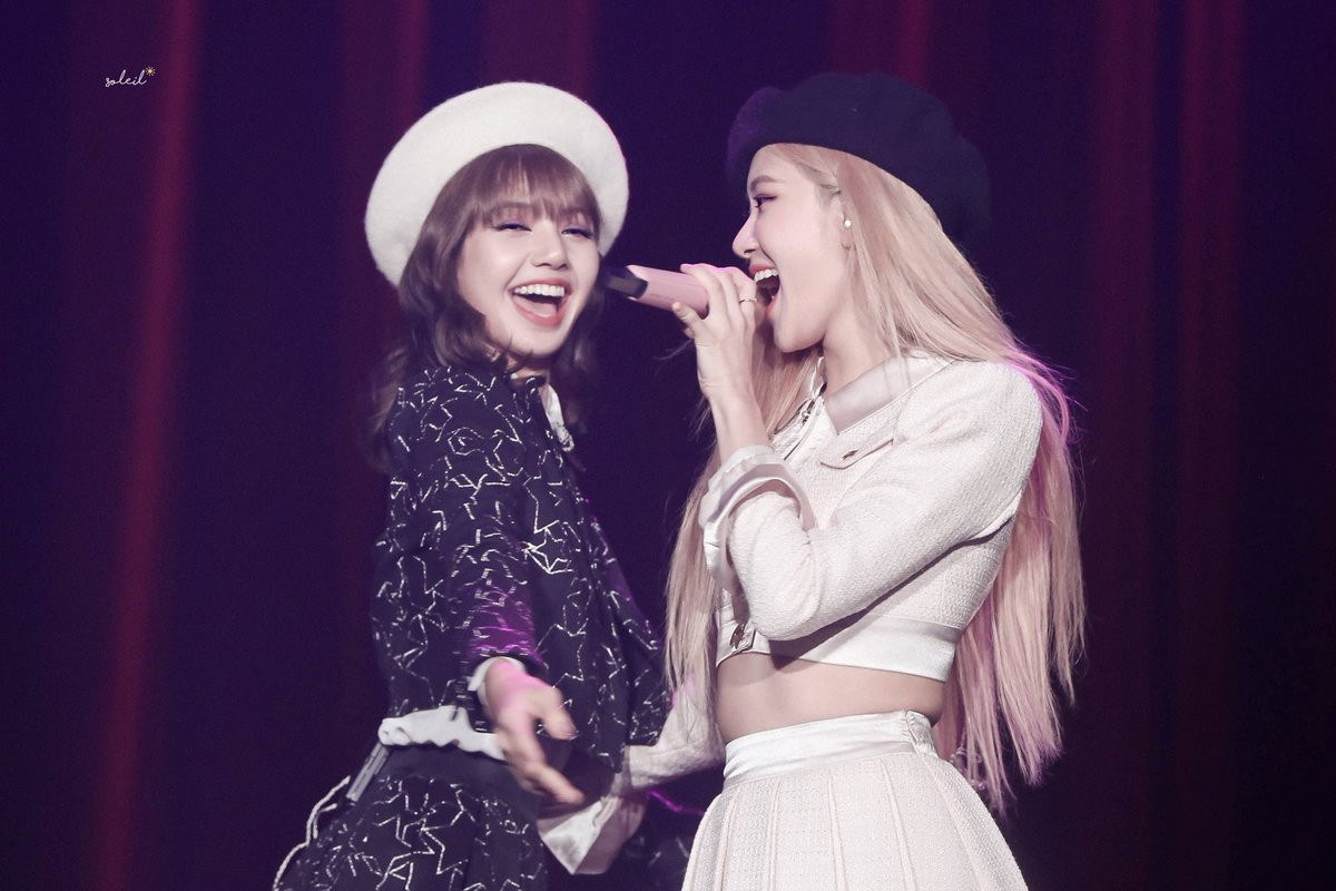 soleil_hae's tweet image. 190921

Love was made for me and you

#블랙핑크 #로제 #리사 
#BLACKPINK #Rosé #Lisa