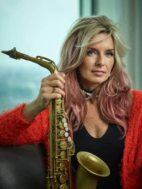 Kilka dni temu swoje pi kne 50 lat sko czy a Candy Dulfer       Happy birthday 