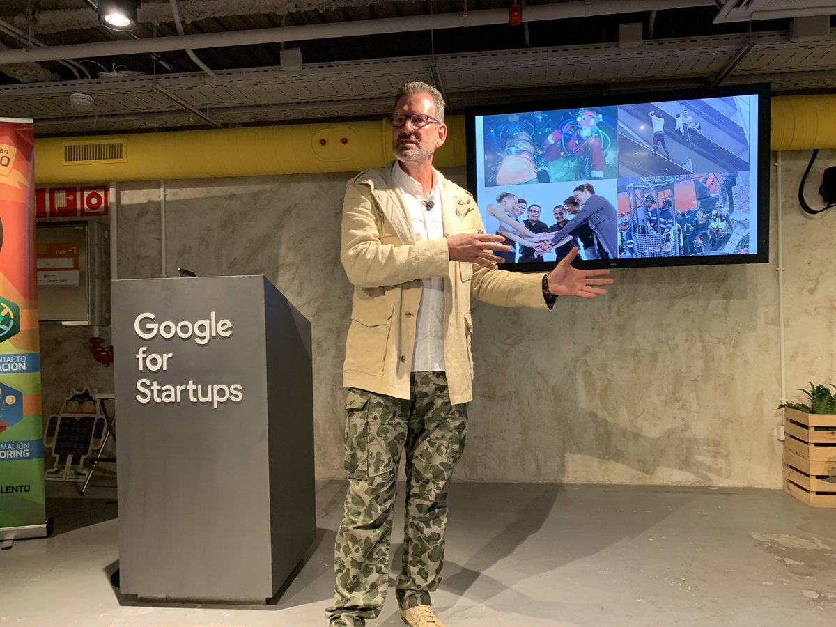 fatimamartinez's tweet photo. A lo largo de la vida todos cometemos errores que condicionan nuestro futuro, pero lo importante es saber reconocerlos, aprender de la experiencia y ser feliz con lo que haces. Gracias a @exitodelfracaso por la organización y a @GoogleStartups por apoyar este tipo de eventos https://t.co/3jODAxBZyc