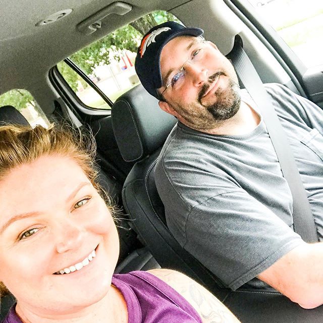 AmyFergen's tweet photo. This has been why I have been MIA this week. We have been RV’ing it up in Missouri! We have done a lot of driving, no sleeping( so uncomfortable when i don’t have my 4 bed pillows 🤣) spending time with family and one another. 
#maskcaramakeup #maskca… https://t.co/LN82KqW25d https://t.co/tiVCaW38TM