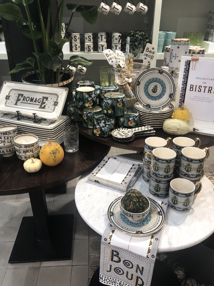 Marine Illustration On Twitter アメリカ発のブランドanthropologie アンソロポロジーのフランス初の路面店が昨日マレ地区にオープンしました ここは食器や雑貨がかわいい 21 Rue Sainte Croix De La Bretonnerie 75004 Paris Https T Co Ufnjeb0qbt