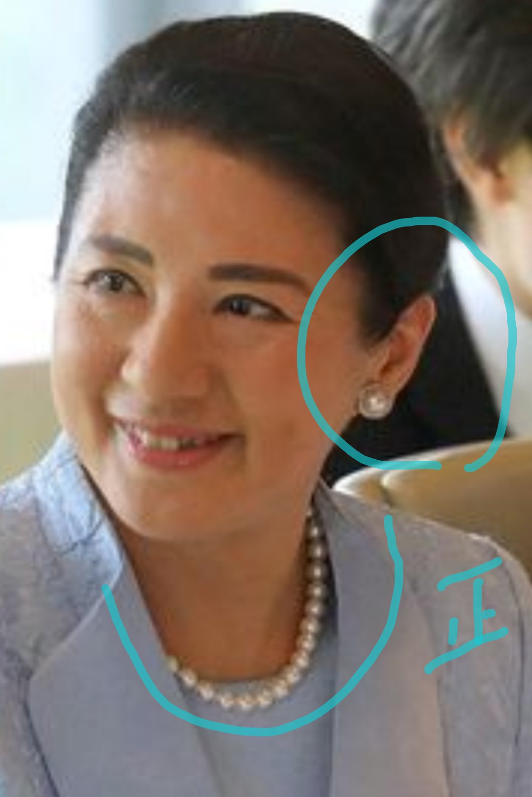 弁天堂 By毘沙門 弁天 雅子さま 佳子さま パール 佳子さまのパールの写真がおかしいな と思い 雅子さまと比較してみた 雅子さまのパールが自然で正しい並び イヤリングも丸い 佳子さまのはパールは花珠じゃないから ぎざぎざになるんだよ