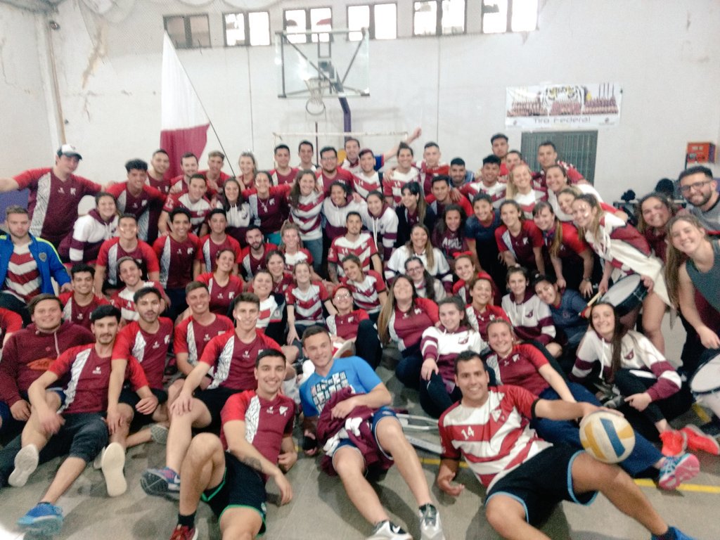 TehuelcheTribu's tweet photo. #Intertribus Damos por finalizada la mejor semana de la carrera, nos llevamos algo super importante que es el reconocimiento por la UNIÓN de esta tribu, que hizo que seamos mucho más que eso, se terminó la semana pero la fiesta continúa todo el año #ModoBordó♦️ https://t.co/PSFqvhcRiw
