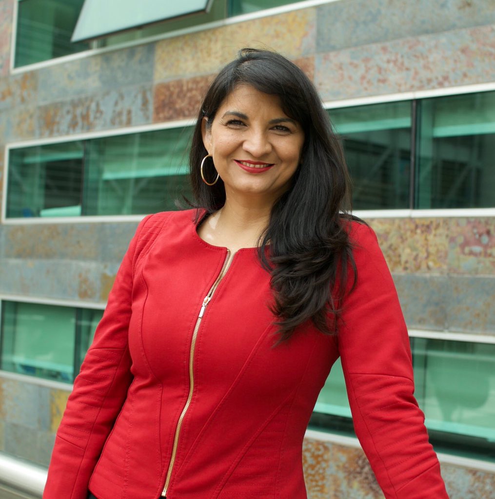 No te lo pierdas!! Nuestra Directora <a href="/yanine_rob/">Yanine Robledo Magnata</a> expondrá sobre #liderazgo en <a href="/dimin_uda/">Coloquio Minero</a> este 10 de octubre a las 16:00 horas en #Copiapó. Más información en 👉🏽coloquiominero.com #minería ⚒#Atacama
