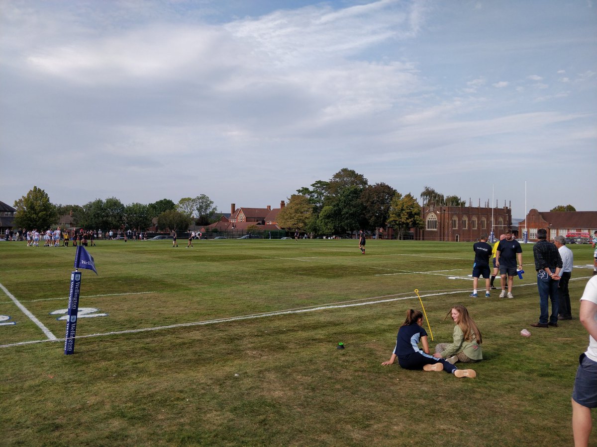 wellington_spw's tweet photo. Awesome day for our @wellingtonsch1
Centenary Rugby celebration day. Thanks to @KSBSportDept for contributing to an awesome event. Thank you to everyone who attended the match and look forward to seeing you tonight 
#100years
#rugby https://t.co/zYuPQj4KHI