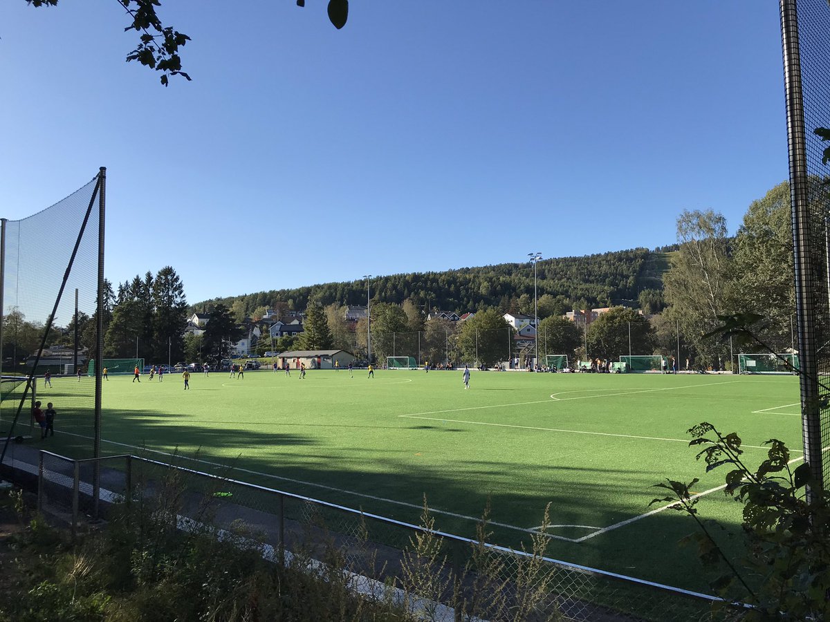 Fotballbaner's tweet photo. 375. Tonsenhagen Kunstgress
Årvoll IL
Årvoll
Oslo, Oslo
#norfb https://t.co/g4sz982XCm