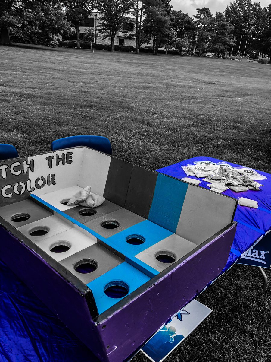 Come visit us at Family Day for a chance to win some prizes! 🏆 If you don’t win, you can always treat yourself with some KID INK tickets! 😍 Check out KID INK in TOPEKA HERE 👉 bit.ly/wustock2019