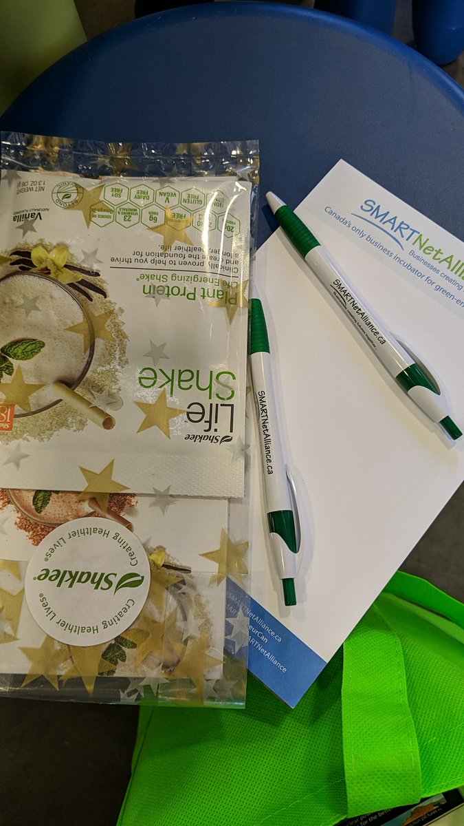 biondone's tweet image. Aaaarrrrrrrggghhhhh! Disposable plastic swag at the #Smartnet #Sustainability Showcase. We can do better! #tonedeaf