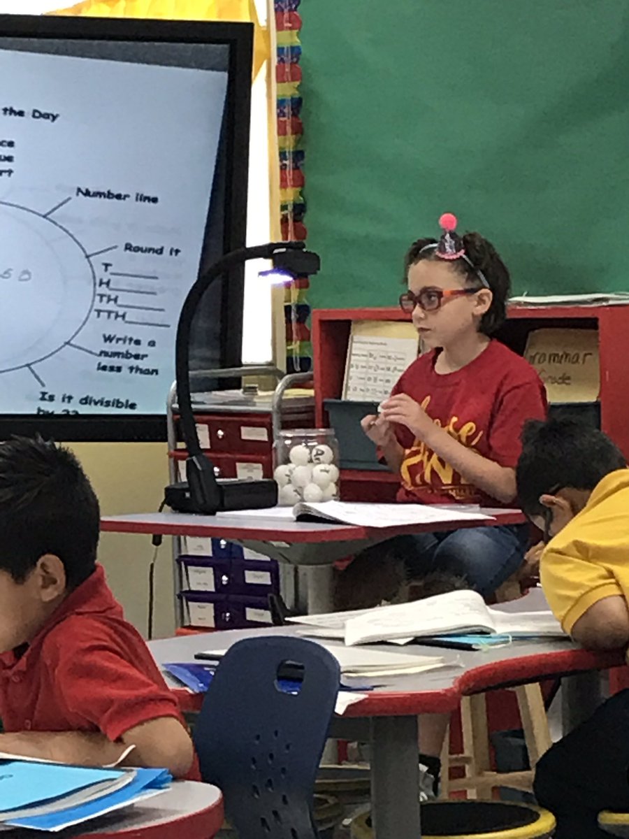 YHSteaCHeer's tweet photo. Pasodale Mustangs third graders taking an active role in their learning πππ#randomcalling #missionpossible π΄π΄π΄#bowup πΉπΉπΉ https://t.co/TArqjQ8txz