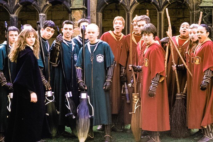 Harry Potter Trivia is ALWAYS Fun! So we've brought it back again. Tuesday Sept 24th at 8:00 pm. Free to play, See you here for Harry Potter Trivia at 8:00 pm

#kwawesome #harrypotter #dtk  #hogwarts #gryffindor #ravenclaw #hufflepuff #trivia #pottertrivia #kitchener #potterhead