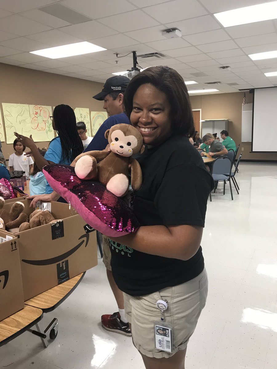 ir_carol's tweet photo. @LJJacksonECC Sensory baskets for every classroom @ConsciousD #selfregulation @LewisvilleISD #LISDPK @valleycreek #AMovementOfHope #HopeCarriers https://t.co/QL9C0SQgHr