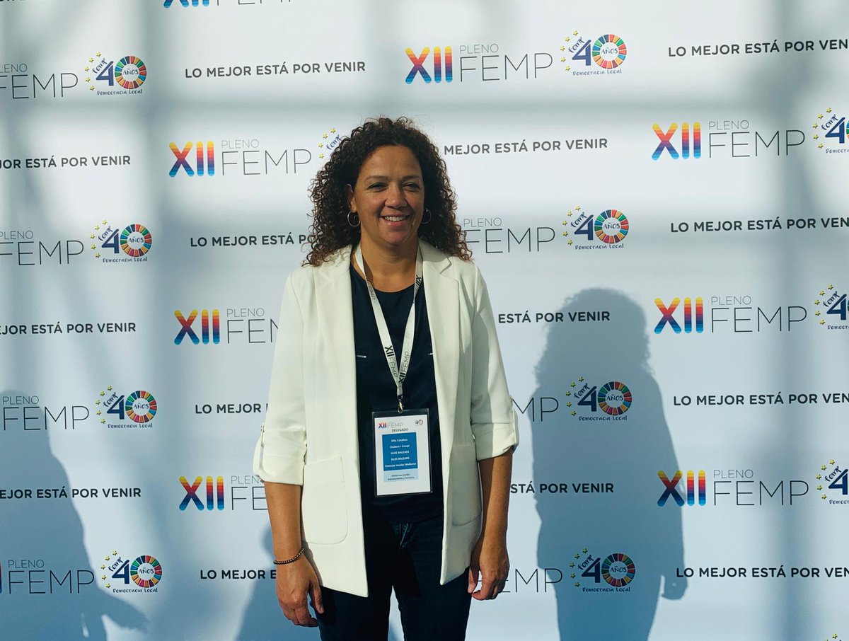 ConselldeMca's tweet photo. Catalina Cladera participa en el XII Ple de la Federació Espanyola de Municipis i Províncies #FEPM Ha avançat que desbloqueig del superàvit dels ajuntaments serà un dels principals punts a tractar la pròxima setmana a l'assemblea de batles i batlesses 📝https://t.co/uNtCggx3zQ https://t.co/01fsm5GFQy