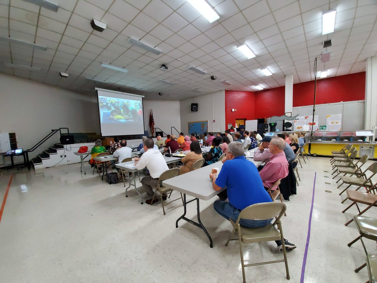 principalest's tweet photo. @fallhamiltoneos hosted the #NASHVILLE city council orientation and I was able to show them our @edutopia video!   #traumainformed #changesystems #traumaresponsive #TIENetwork @MetroSchools @Sledgefor17 @MNPSSoutheast @MNPS_SEL https://t.co/Qxm3Dj1VhF
