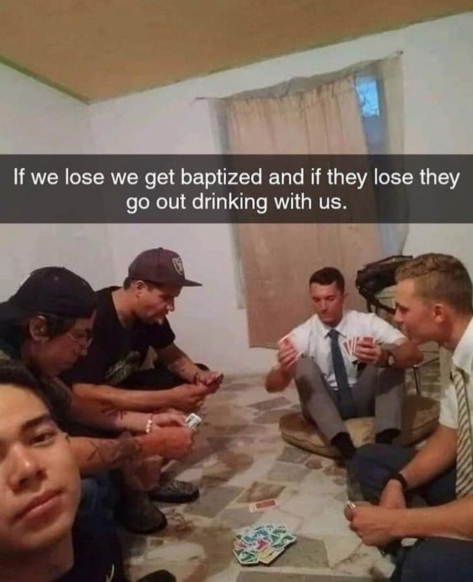 MensHumor's tweet photo. Best game EVER https://t.co/q2GCPhyjhg