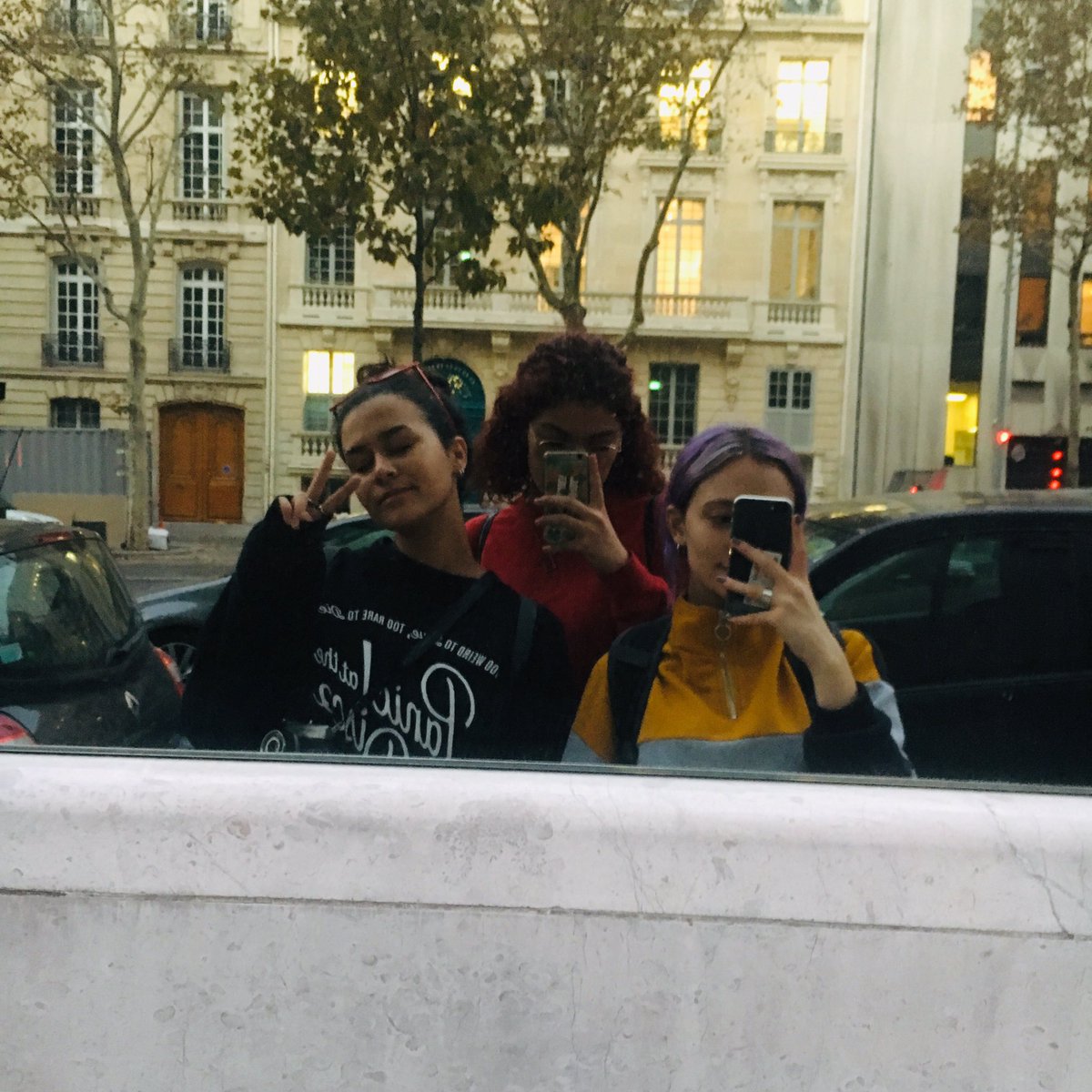 atgeniusIab's tweet photo. mi mancano tantissimo le mie babies e mi manca un sacco parigi 🥺 non smetterò mai di dire che sono stati forse i cinque giorni più belli della mia vita finora 🥺♥️ https://t.co/MsjJm6M9sd
