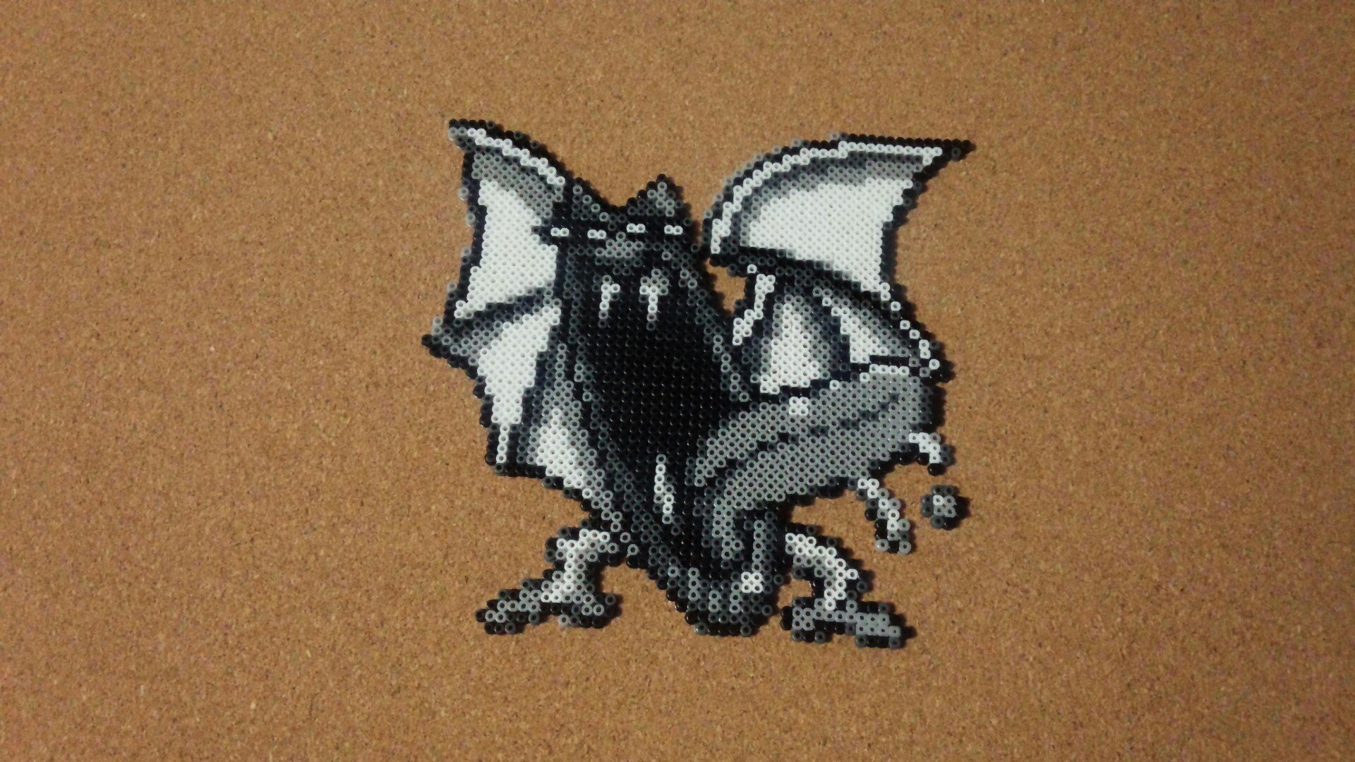 Twitter 上的 ポケモンアイロンビーズ けい ポケモン青バージョンのゴルバットとニドリーナを作ってみました O 今日は久しぶりに仲良しの後輩が家族を連れて遊びにきてくれて子ども達がアイロンビーズを見て興奮してくれて嬉しかったなぁ アイロンビーズ