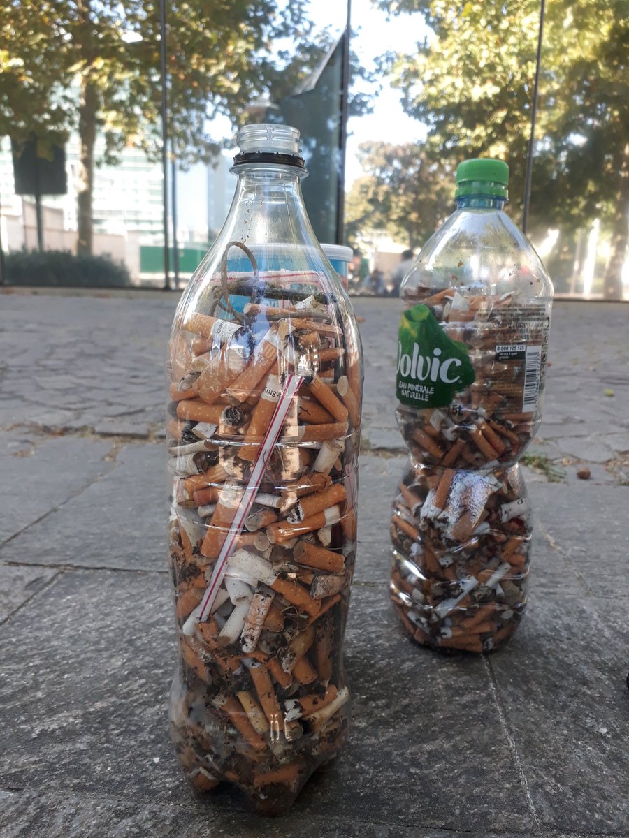 Laurence_Gth's tweet photo. #WorldCleanUpDay2019 #citytri Belle opération organisée à Rueil par Michelle. La sensibilisation un axe clé pour faire évoluer les comportements. Et c'est déjà moins pire (sauf les mégots). https://t.co/mfPlupi8He