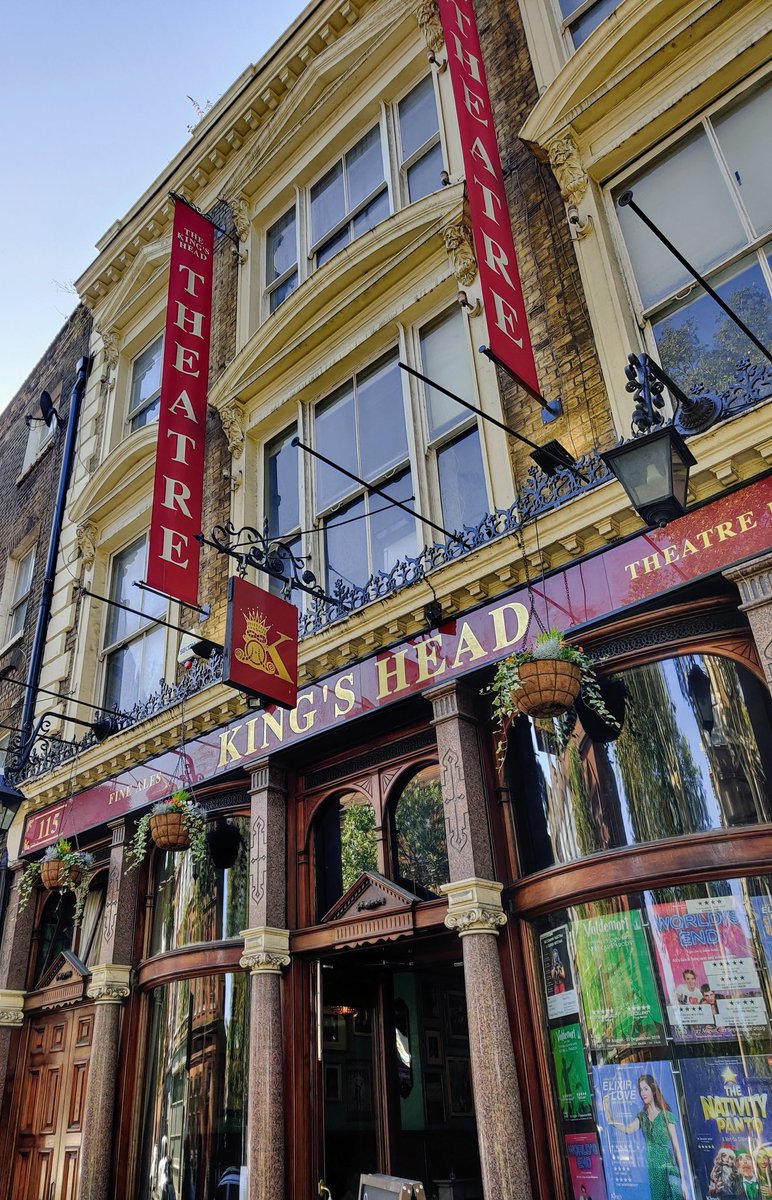 ShaunTossell's tweet photo. ⭐ UNEXPECTED STAGEY 2 SHOW DAY - WORLD'S END - KING'S HEAD THEATRE ⭐

Had to see it again before it ended. Wonderful, wonderful show 💖 X x x https://t.co/FOt20jARIV