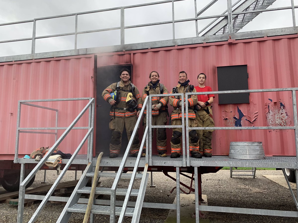 ExplorerPost413's tweet image. This morning @ExplorerPost413 participated in various fire ground evolutions at our Fire Academy located on West State Street.