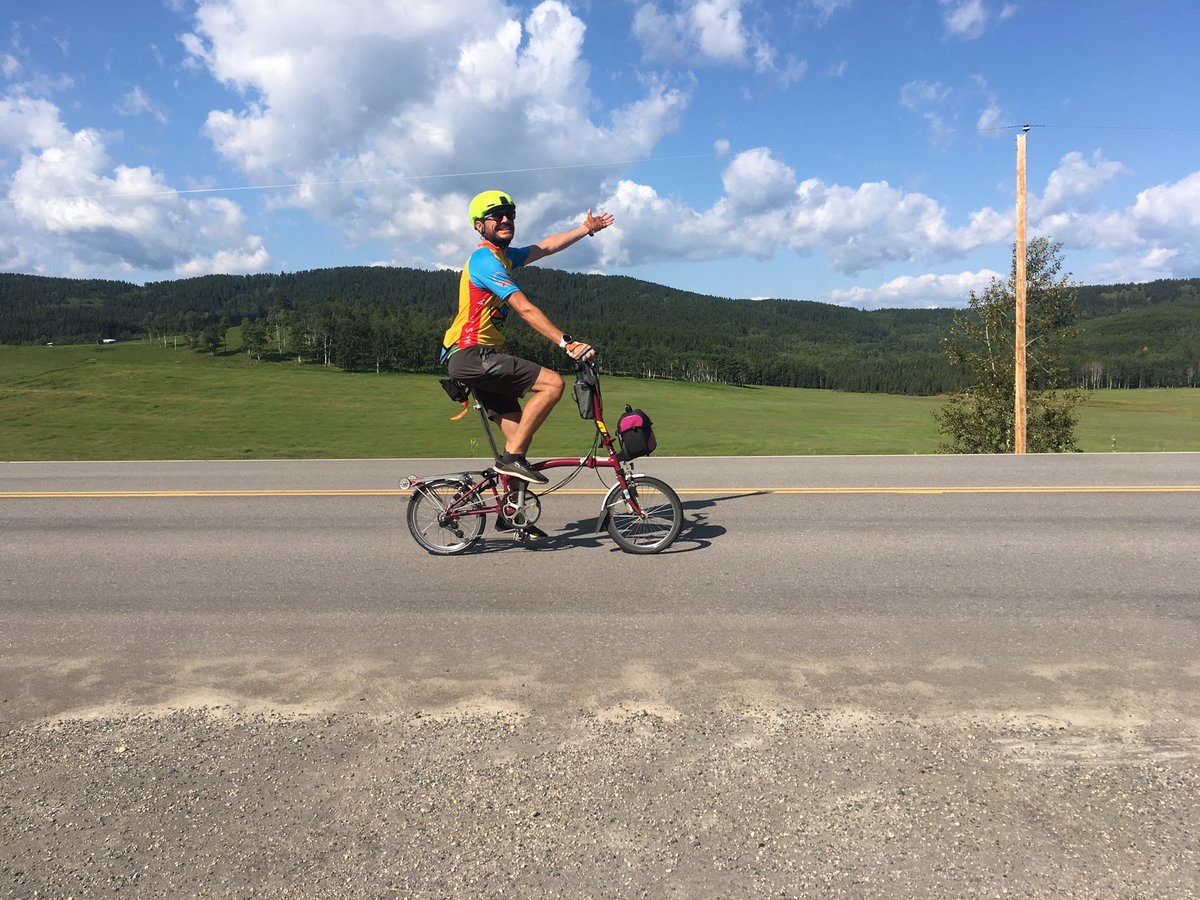 BromptonLeague's tweet photo. Where will your #Brompton take you this sunny, pleasant weekend, Calgary? #madeforcities #madeforexploring
📸1, 3: @itsakev
📸 2, 4: @brettbergie https://t.co/GU5UrHnLAu