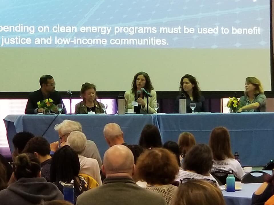 ClimateSummit19's tweet photo. Fantastic opening panel on how to reach NY’s clean energy &amp; climate goals featuring @SenatorMetzger, Anne Reynolds with @ACE_newyork, Ulster Co. Legislator Manna Jo Greene, Amanda Lefton with @NYGovCuomo Office and Stephan Roundtree with @weact4ej.

#climatesummit2019 https://t.co/zKlTsehnF7