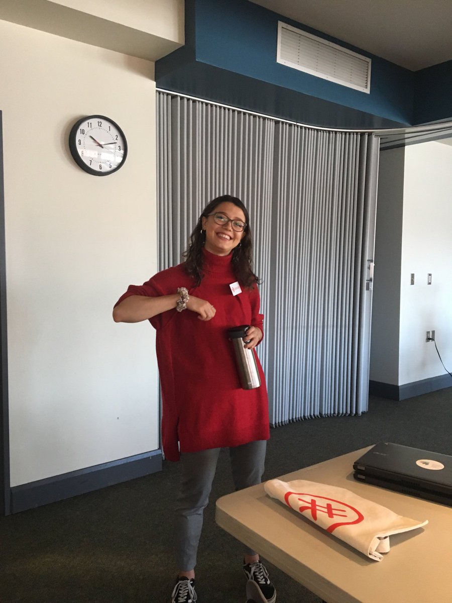 learningcodeycc's tweet image. Alexie is mentoring today! She’s come down all the way from Toronto to help out today. She’s thrilled to be joining the Toronto Code Mobile team! #llcCodeDay thank you 🙏🏻