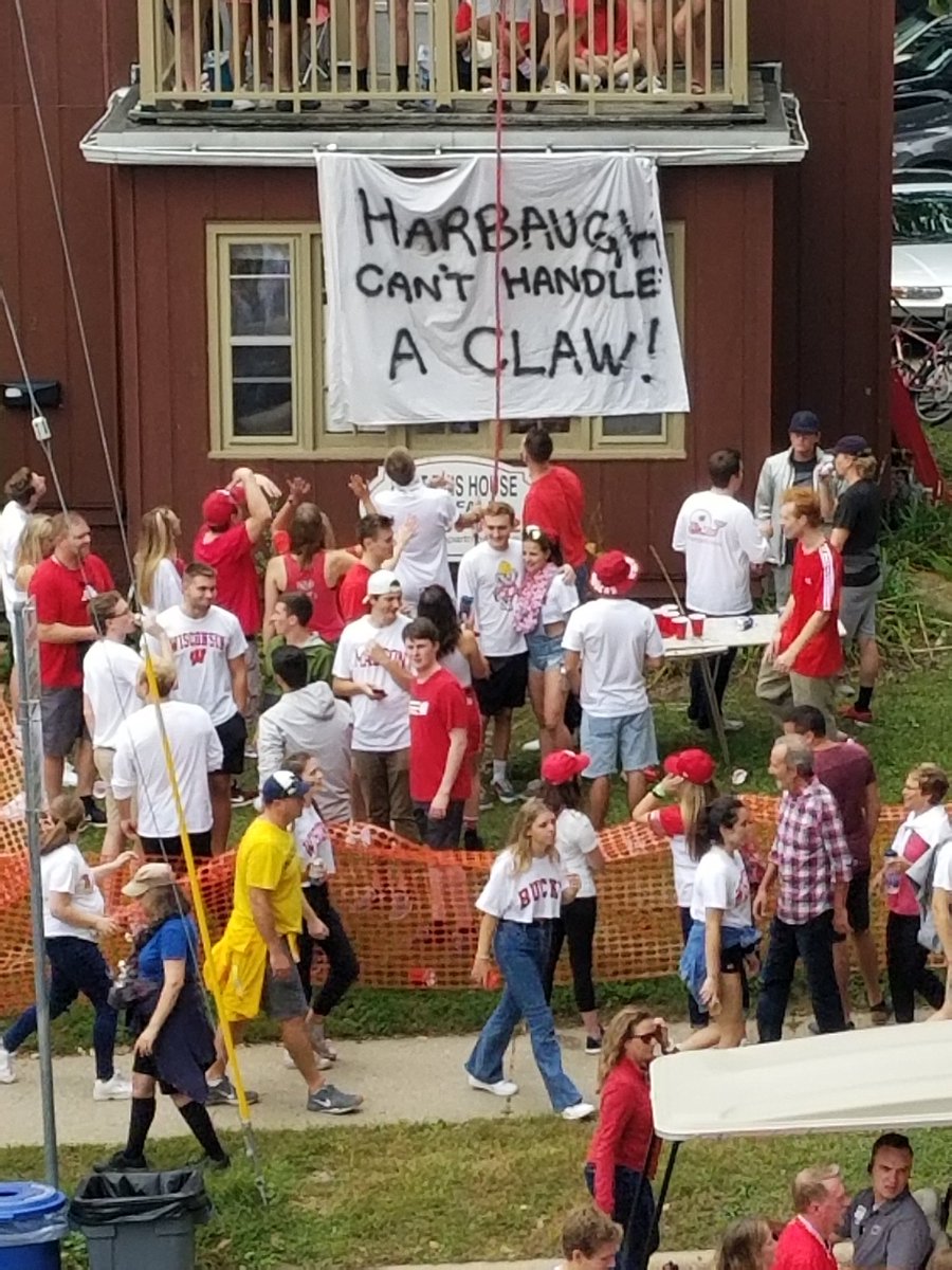 MichKid_Doc's tweet image. He drinks whole milk instead Wisconsin! Complete own!