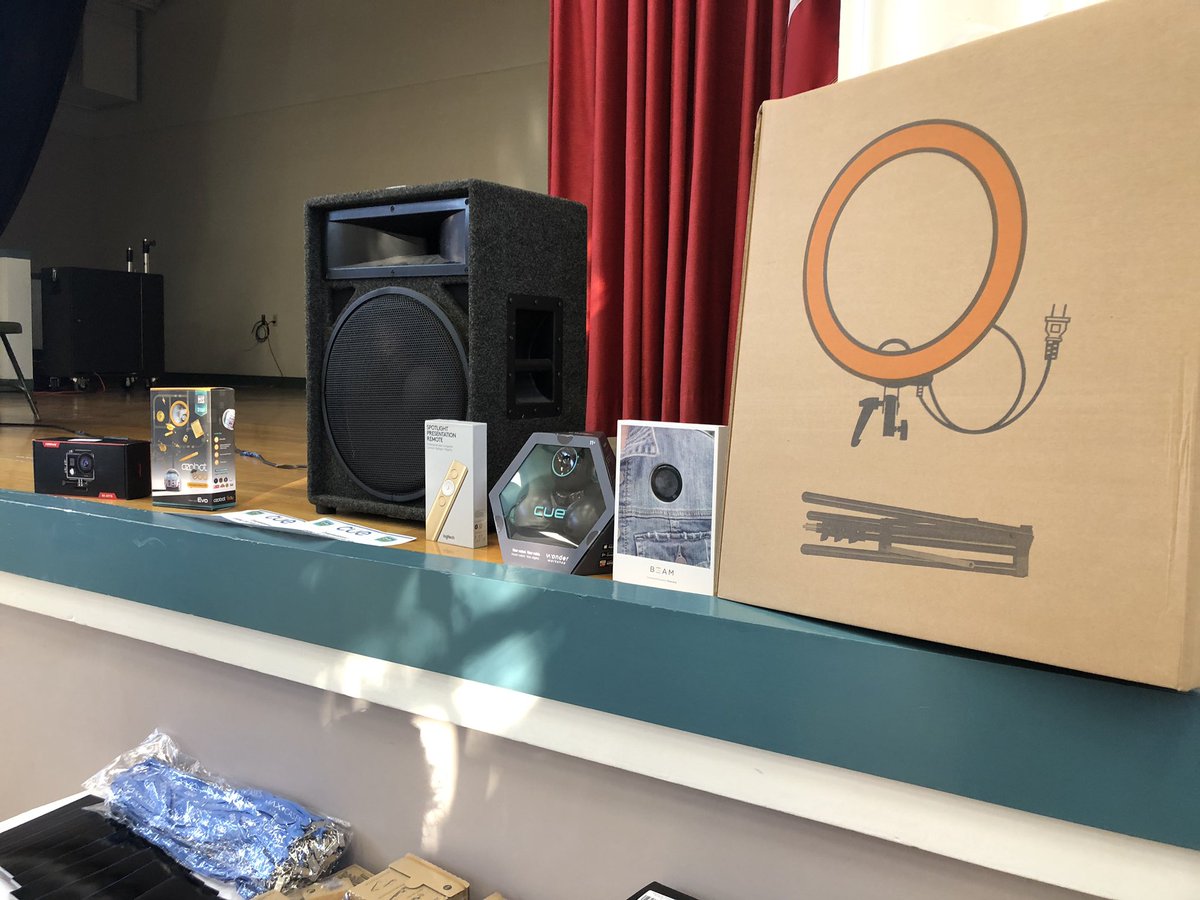 msyoung428's tweet photo. Awesome prizes at #cooltools2019! Can’t wait to learn from some amazing speakers. #merit17 #cue https://t.co/5V6B46vwx1
