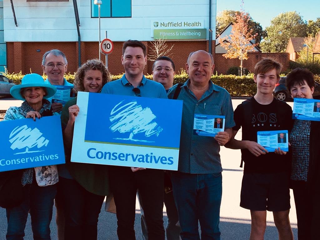 Lovely morning leafleting in QEP. <a href="/Guildford_Cons/">Guildford Conservatives</a>