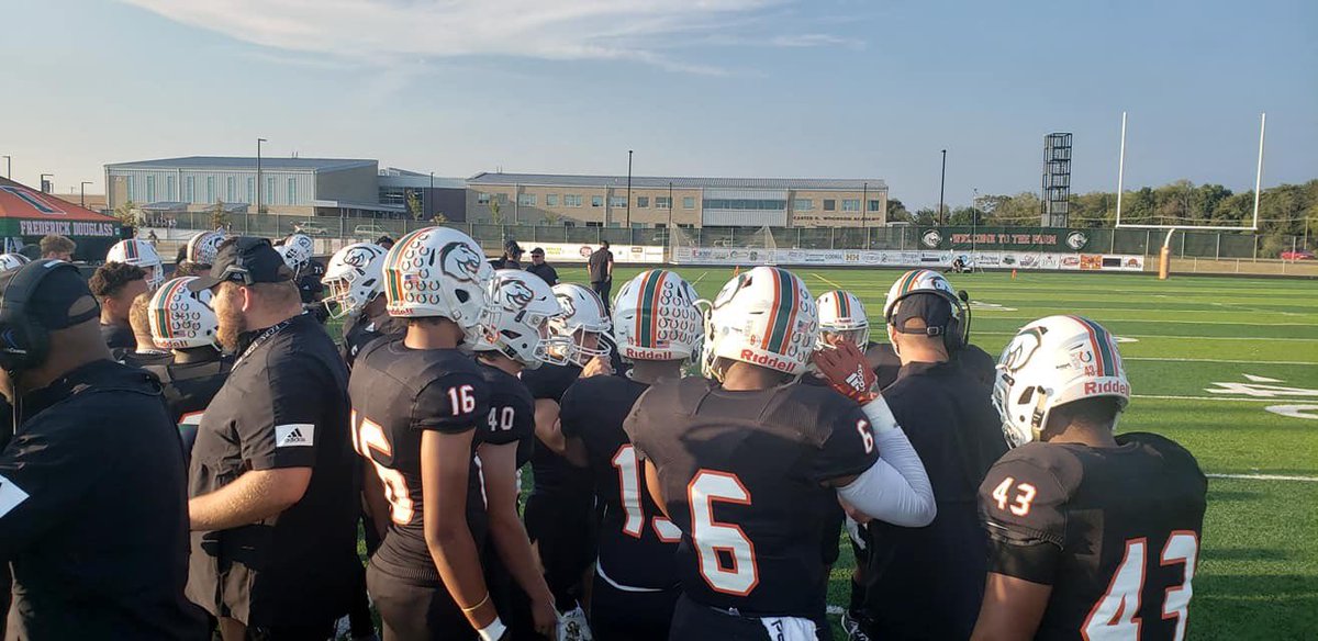 Nadio63's tweet photo. Women and men lie; NUMBERS DONโT! #BiggerFishToFry. #LockedIn. #All1N #FDHSFootball๐๐ https://t.co/adkbw0uWz8