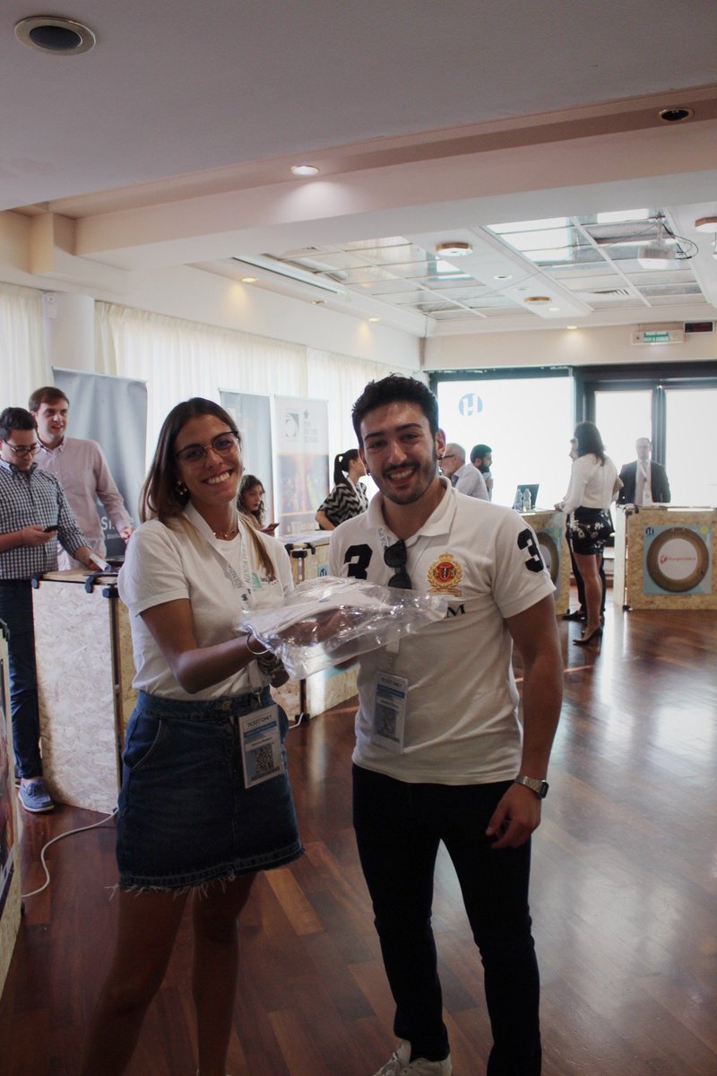 EasyTaxApp's tweet photo. #letshavesomefun! Complimenti all'unico fortunato di @HeroesMaratea che ha vinto la t-shirt di EasyTax rispondendo esattamente a tutte le domande del nostro quiz! Bravo! 🎉

#startup #innovazione #Heroes2019 https://t.co/xgEeQT6TZs