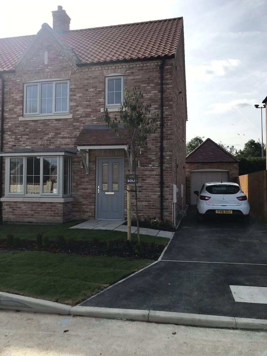 NicoleAmyB's tweet photo. Love our new home! 🏡♥️ #villagelife #Nettleham https://t.co/Ql2MbyF330