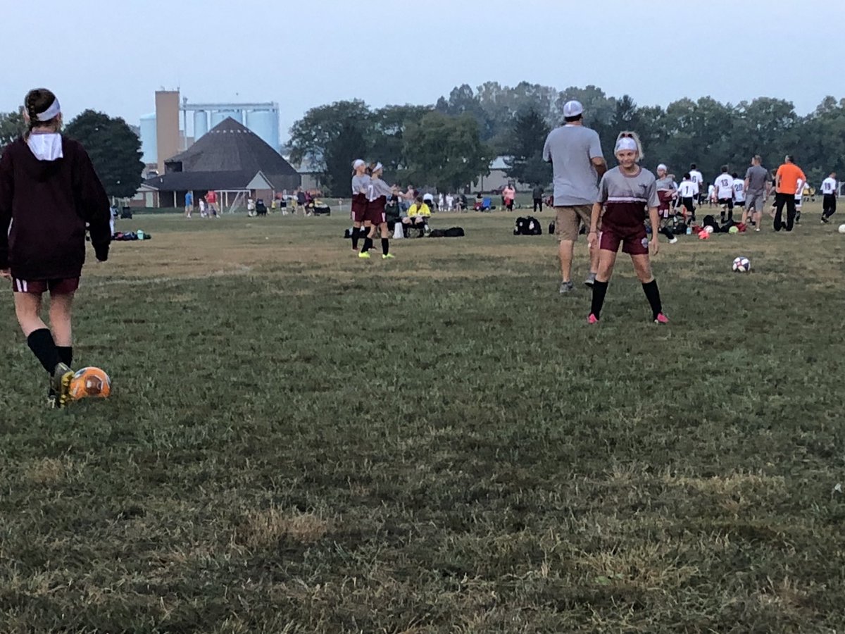 rodg2915's tweet photo. And so our day begins...2 soccer games in Middletown. #ugsc Good Luck Clair Bear!! https://t.co/kx4f1x0pmx