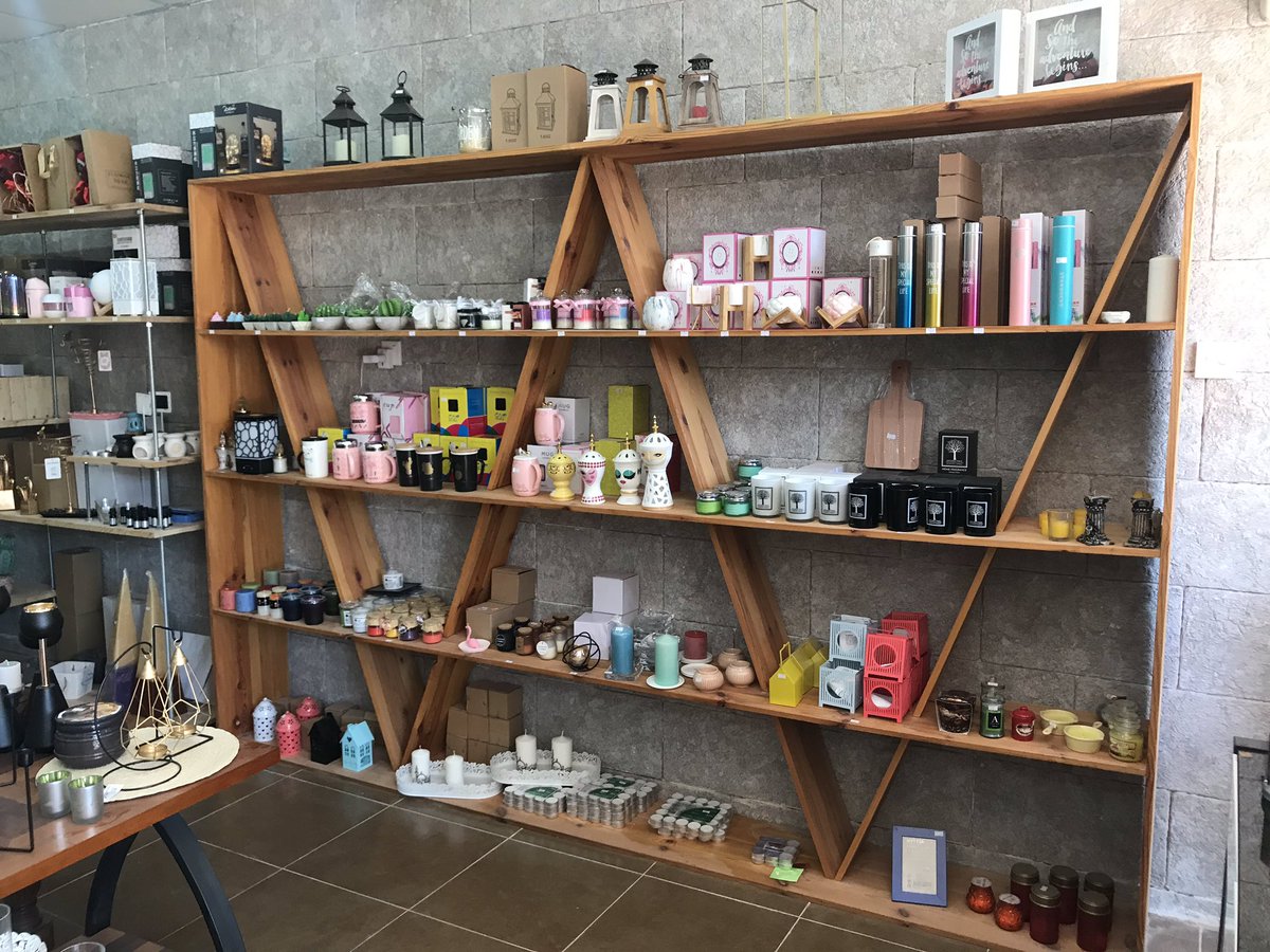 quickdelivery3's tweet image. محل شمعادن للتحف والهدايا 
محل غني عن التعريف 
خشو على صفحتة على الفيس بوك (شمعدان) وتفرجو على البضاعة الي عندة 
وهذا رقم المحل 0910229971