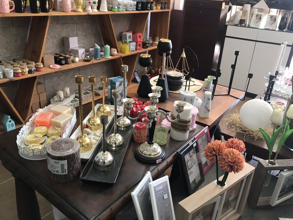 quickdelivery3's tweet image. محل شمعادن للتحف والهدايا 
محل غني عن التعريف 
خشو على صفحتة على الفيس بوك (شمعدان) وتفرجو على البضاعة الي عندة 
وهذا رقم المحل 0910229971