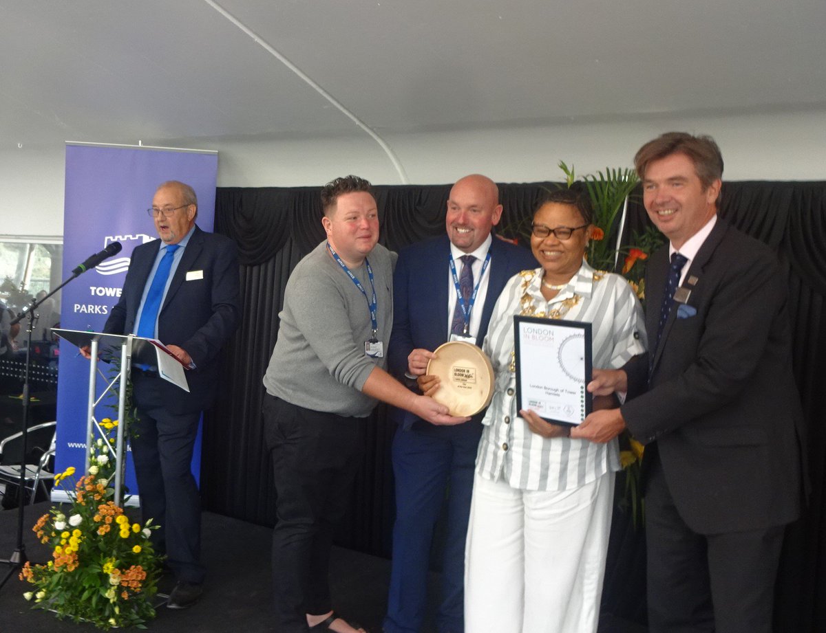 wazzo_m's tweet photo. Congratulations to the London Boroughs of Islington and Tower Hamlets, joint winners of the City Category in the 2019 London in Bloom Awards @LondonInBloomUK @AnneBloom #LondoninBloom @IslingtonBC @IGardeners @TowerHamletsNow https://t.co/452GwgfdAe