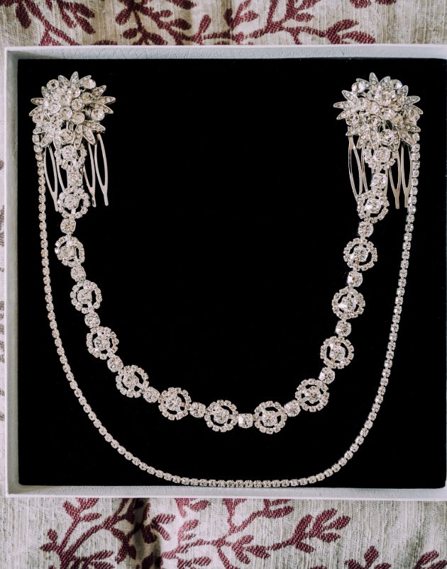 "My two-tier hair drape was one of the first things I bought and I couldn't wait to wear it." - Real Wedding bride Rachel yourhampshiredorset.wedding/real-wedding/1… #bridalaccessories #hairaccessories #bridalhair #weddinghair

Photography / @rgw_photos