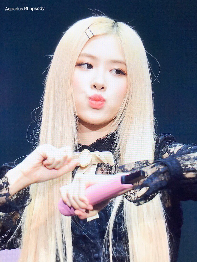 Aquarius_R0211's tweet image. 190921
#BLACKPINK #블랙핑크 #로제 #ROSÉ