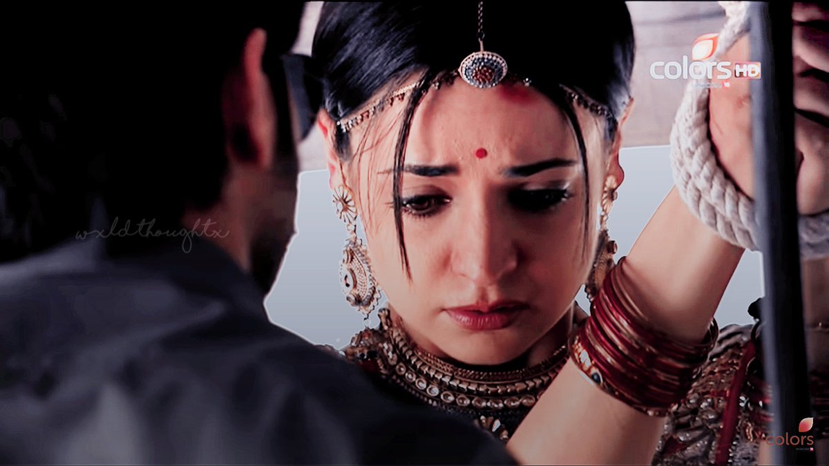 Parvati in initial episodes of Rangrasiya was on an emotional rollercoaster and so were we along with her.  #Rangrasiya  #SanayaIrani