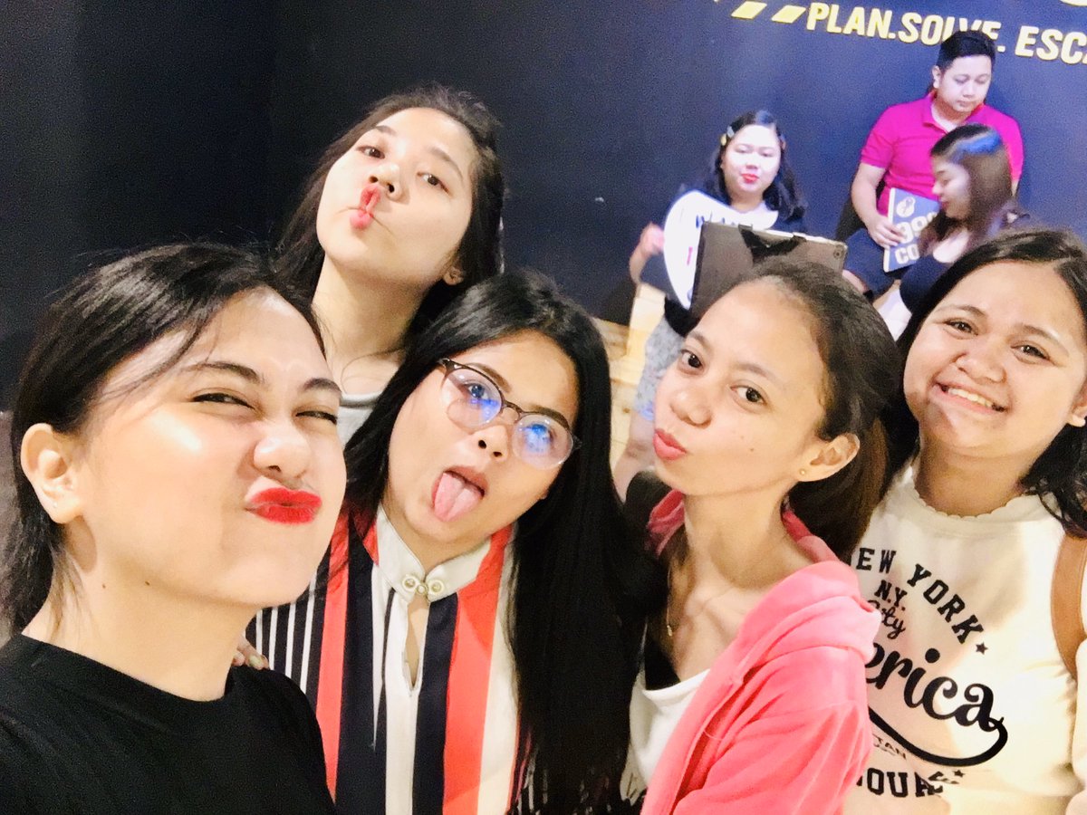joyann_rl's tweet photo. We survived! Yeyyyy! 🤗 #breakoutph #room13 #shawgirls https://t.co/hO88xomjP3