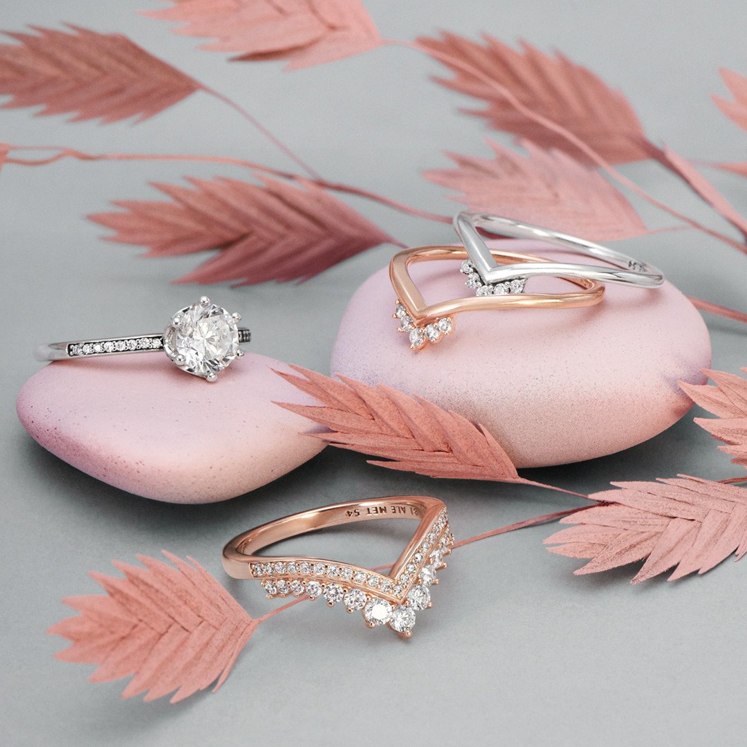 PANDORA_Croydon's tweet photo. Don't forget to make a wish! It used to be called a
'merrythought', but the sentiment remains with the Wish Collection.
#Pandora #Wish #MakeAWish https://t.co/QDIpNCvoNS