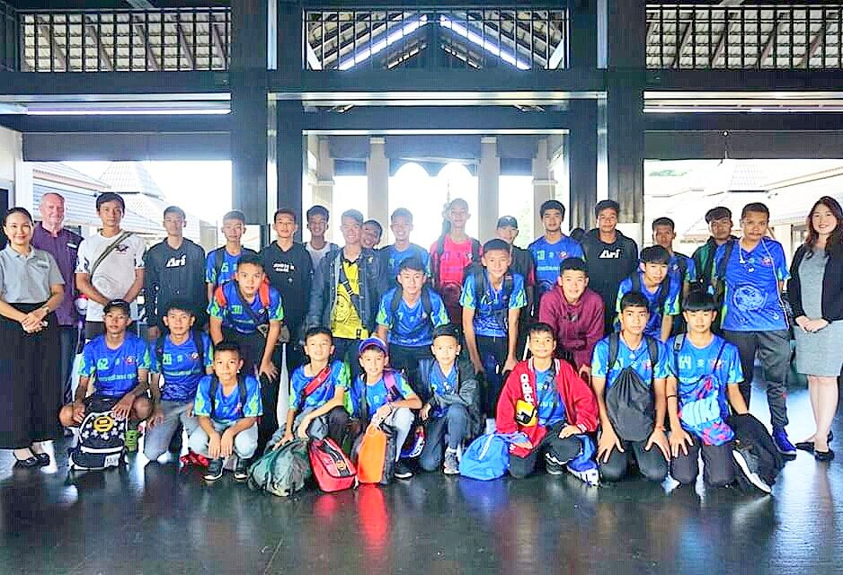 13ThamluangFC's tweet photo. พรุ่งนี้แล้วนะคะกับงานเดิน
วิ่งการกุศล Run to Give Chiang Rai 2019 คุณโย ยศวดี และน้องๆพร้อมแล้วที่จะร่วมขบวนวิ่งกับนักวิ่งทุกท่าน
สมัครและลงทะเบียนหน้างานได้ตั้งแต่เวลา 04.45 – 05.45
สอบถามรายละเอียดเพิ่มเติม โทร 085 – 694 2211 หรือ
#Runtogive2019 #LeMeridienChiangRai
#โค้ชเอก https://t.co/HXCJqC9LaY
