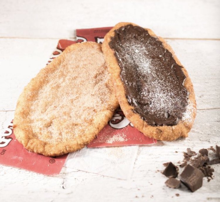 MaritimeFunPEI's tweet photo. The @BeaverTailsCav at Mariner’s Cove Boardwalk is open 11-6 this weekend and offering 2 BeaverTails and 2 rounds of mini golf for $25.00. Perfect afternoon date activity! https://t.co/UYnMY7WynC
